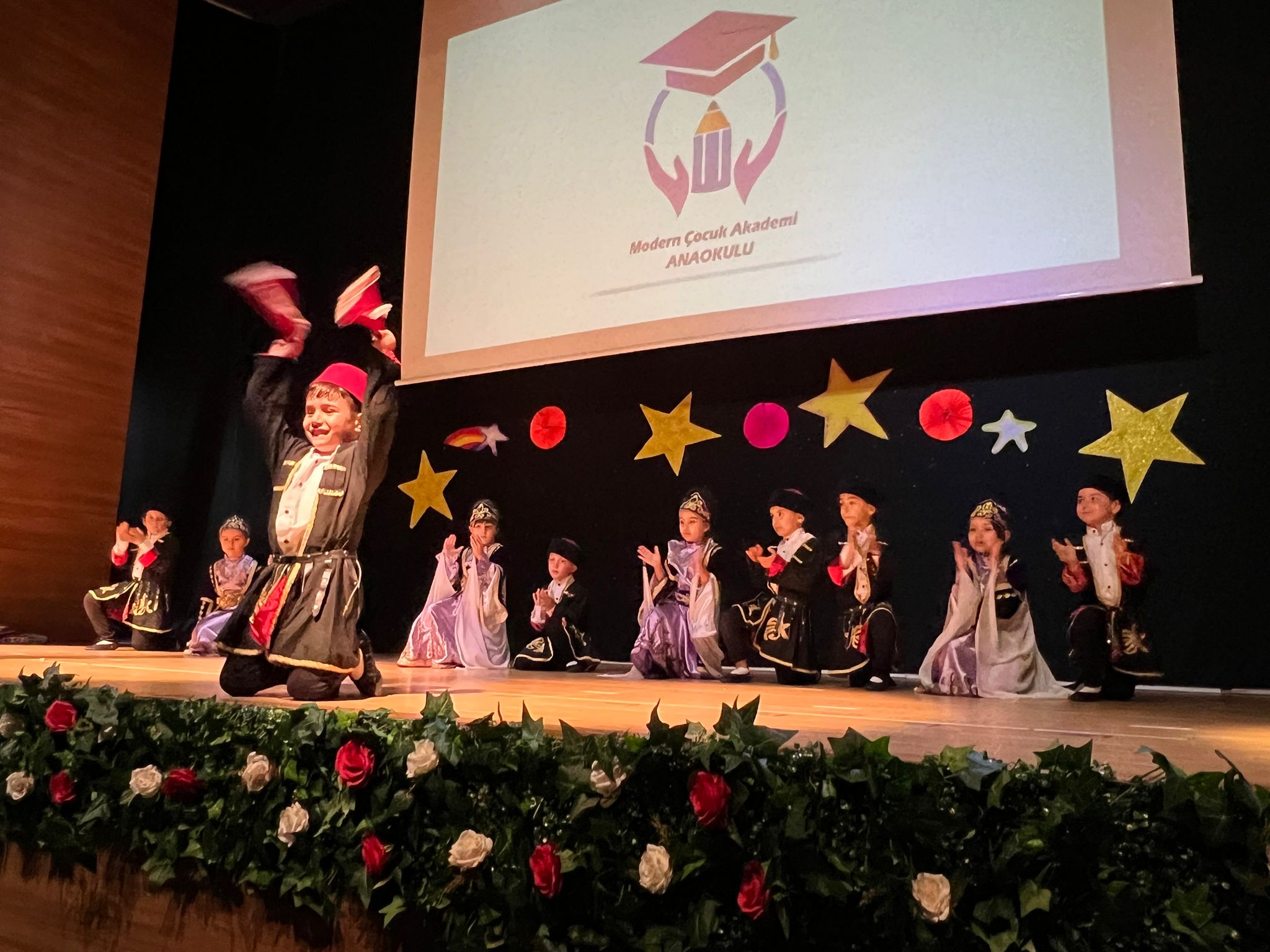 Yıl sonu Gösterimizden Kareler Modern Çocuk Anaokulu